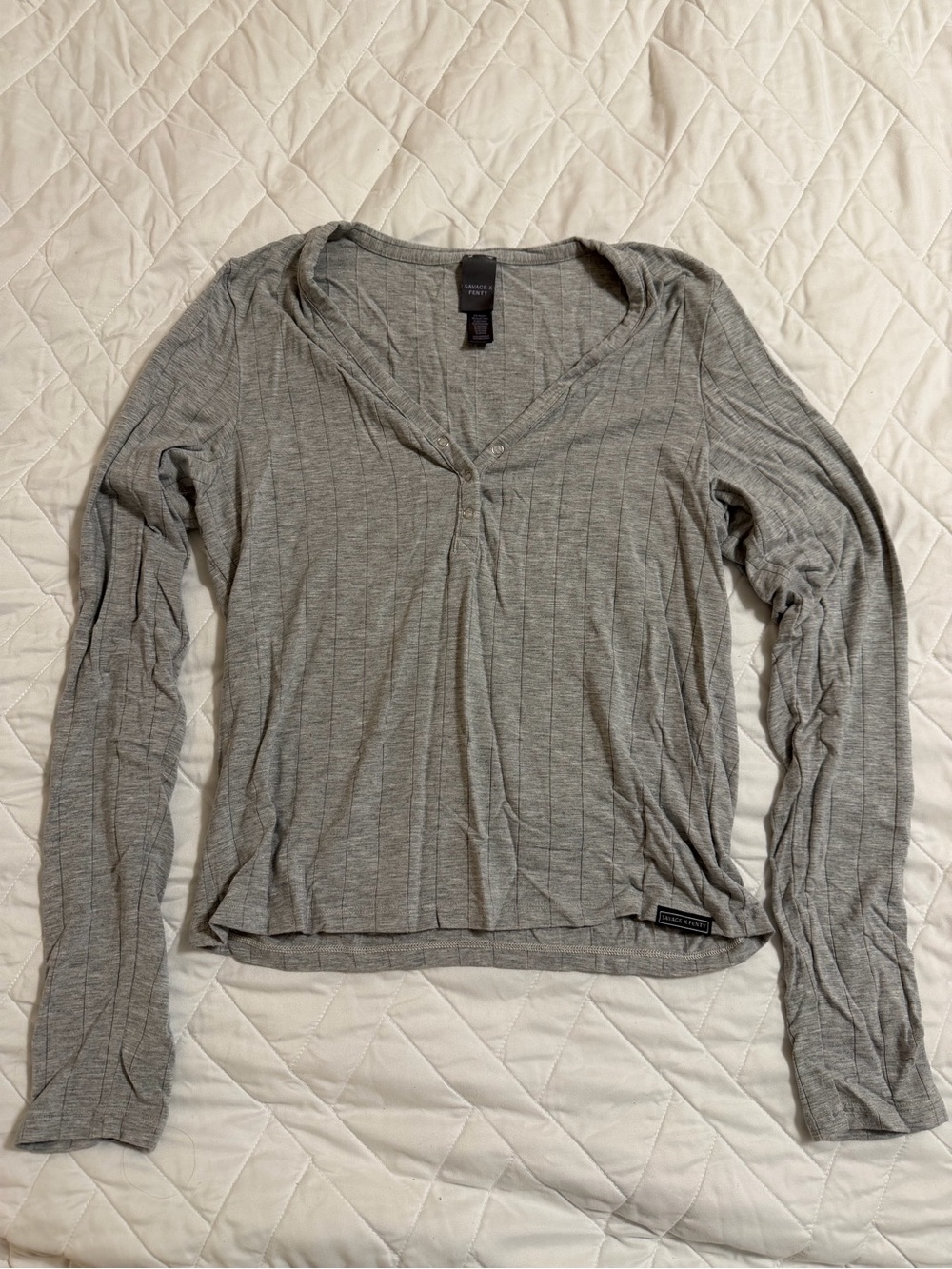 Savage x Fenty Light Gray Ribbed V-Neck Long Sleeve Top